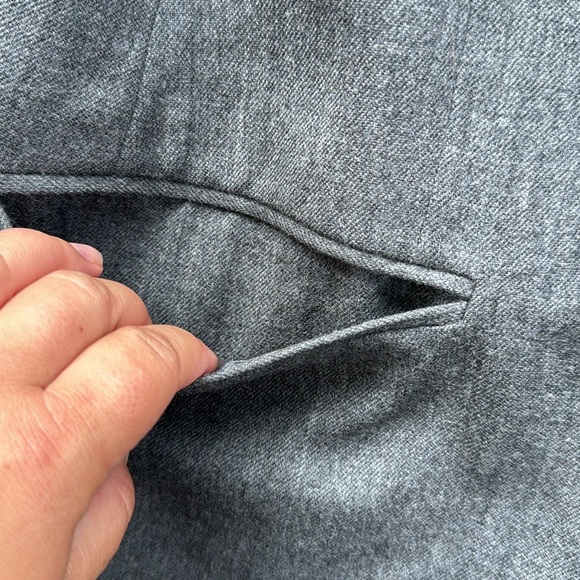 Vintage Jones New York Wool Blazer & Skirt Set Gray 14 - Picture 3 of 16